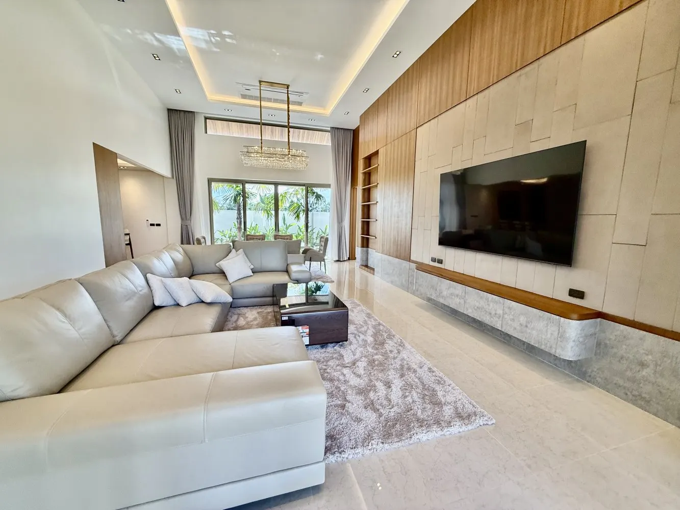 Property image - full photo 1