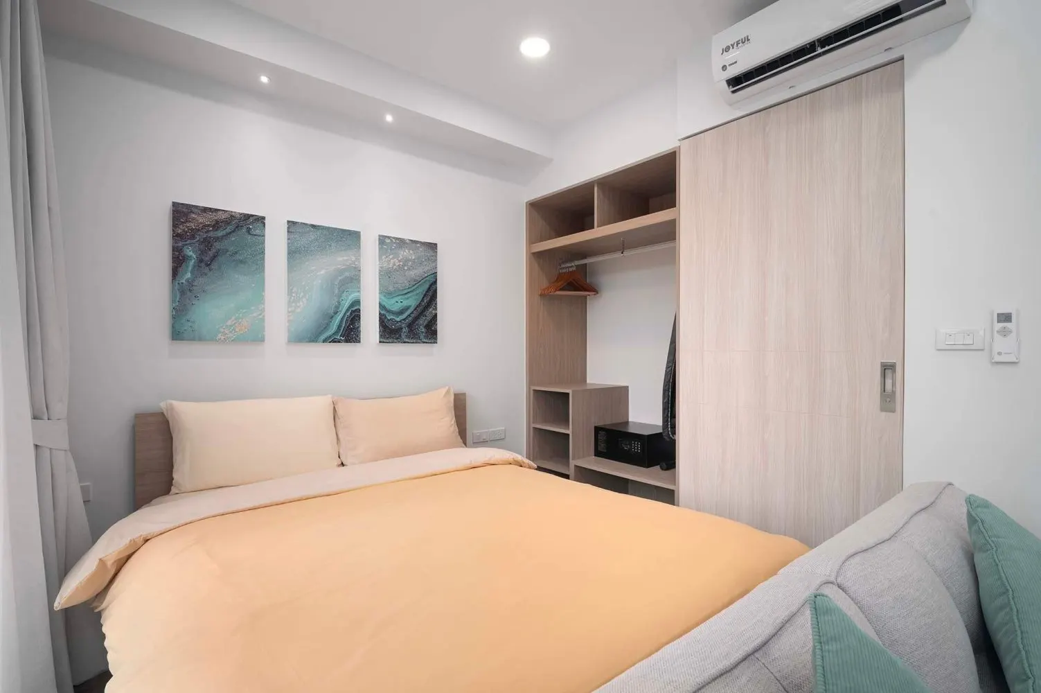 Property image - full photo 10