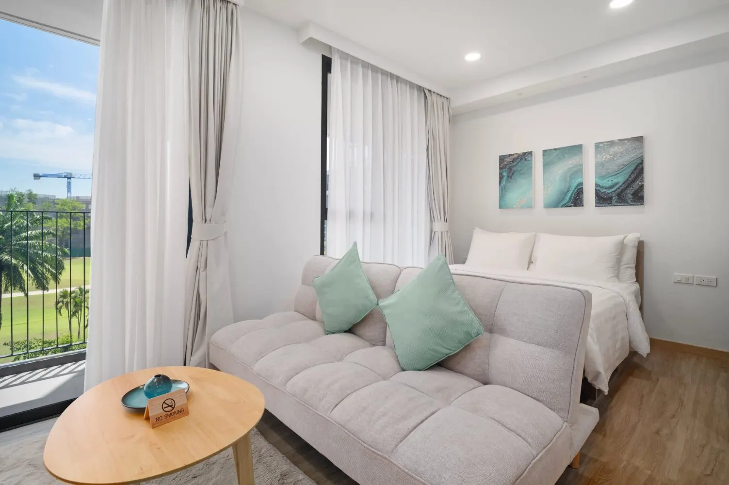 Property image - full photo 2