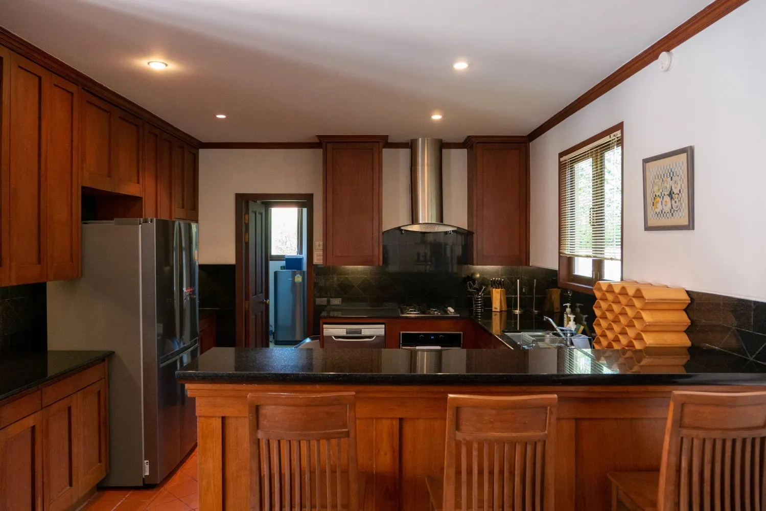 Property image - full photo 6