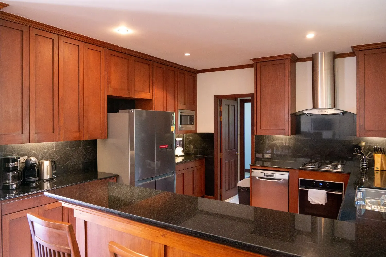 Property image - full photo 10
