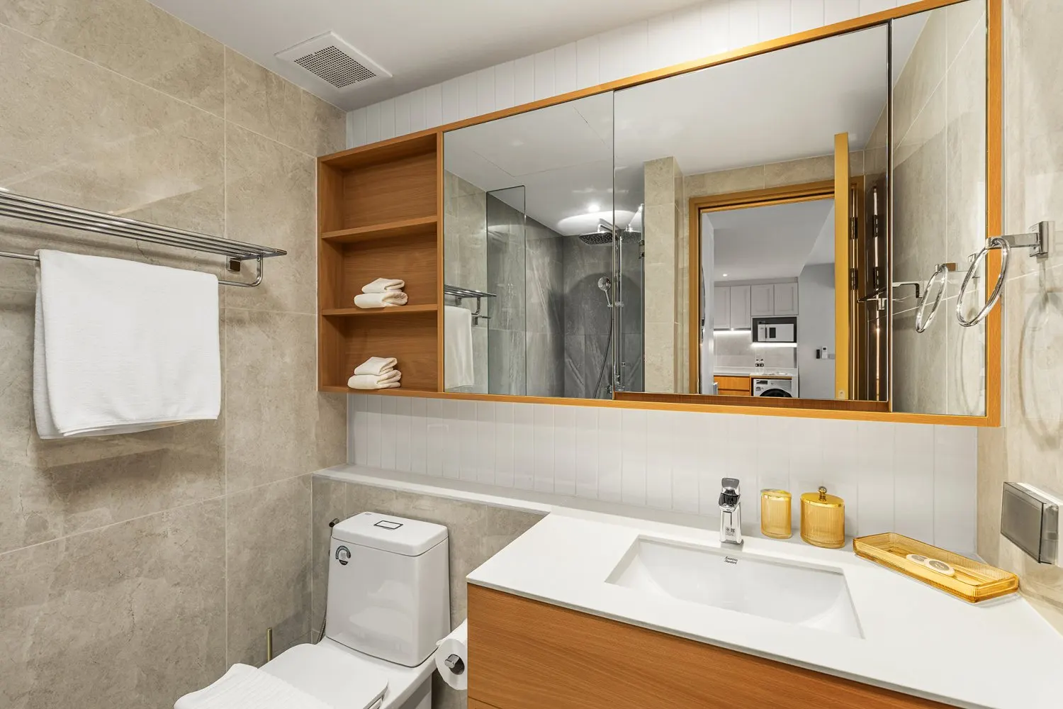 Property image - full photo 13