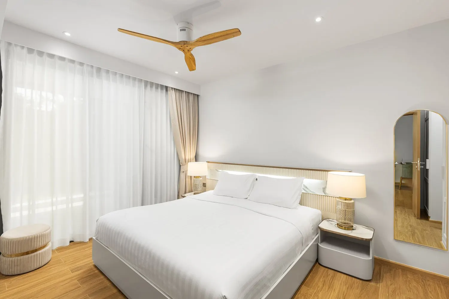 Property image - full photo 8