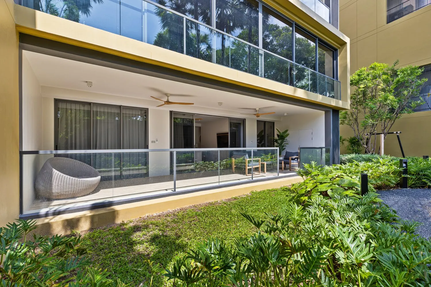 Property image - full photo 2