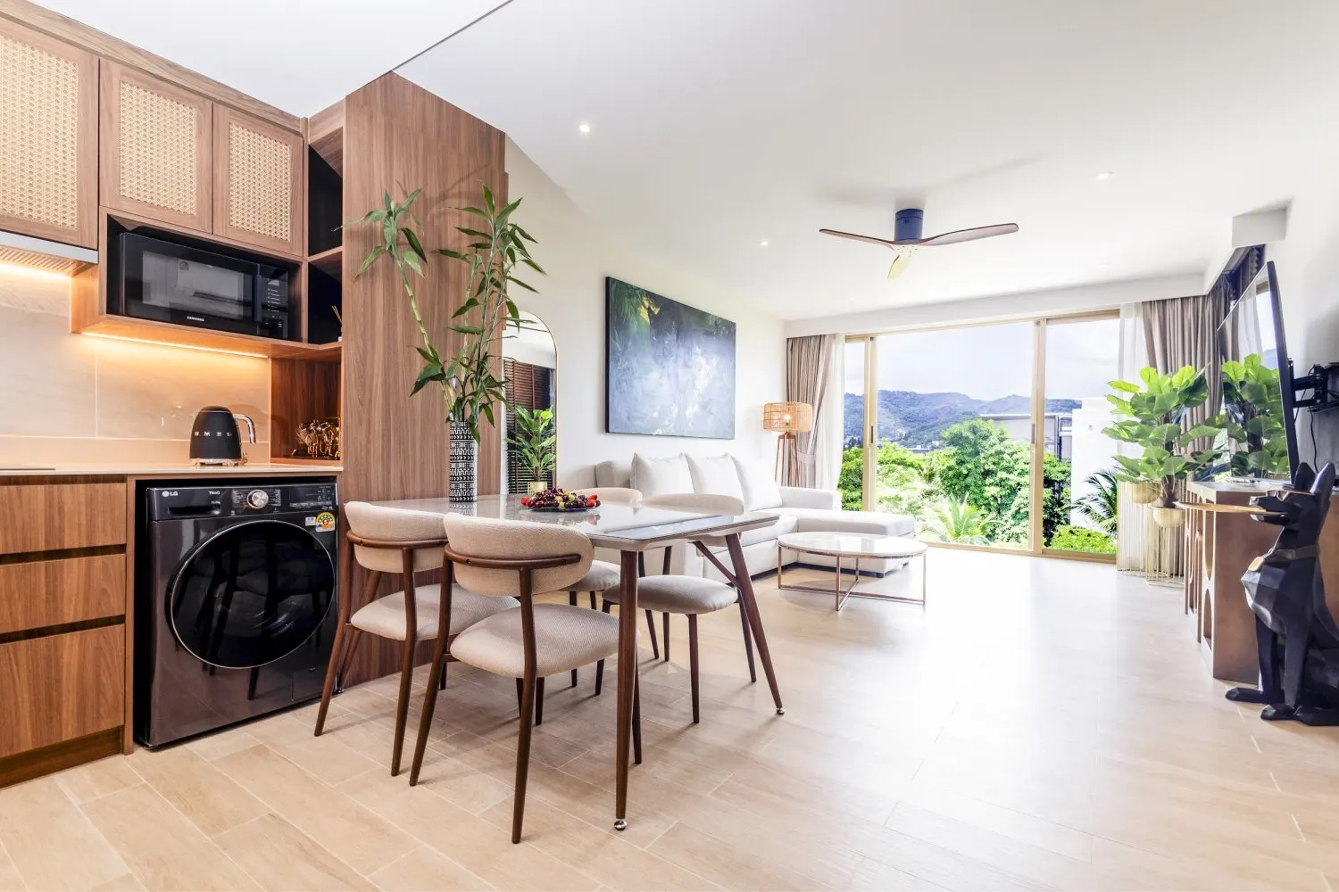 Property image - full photo 4