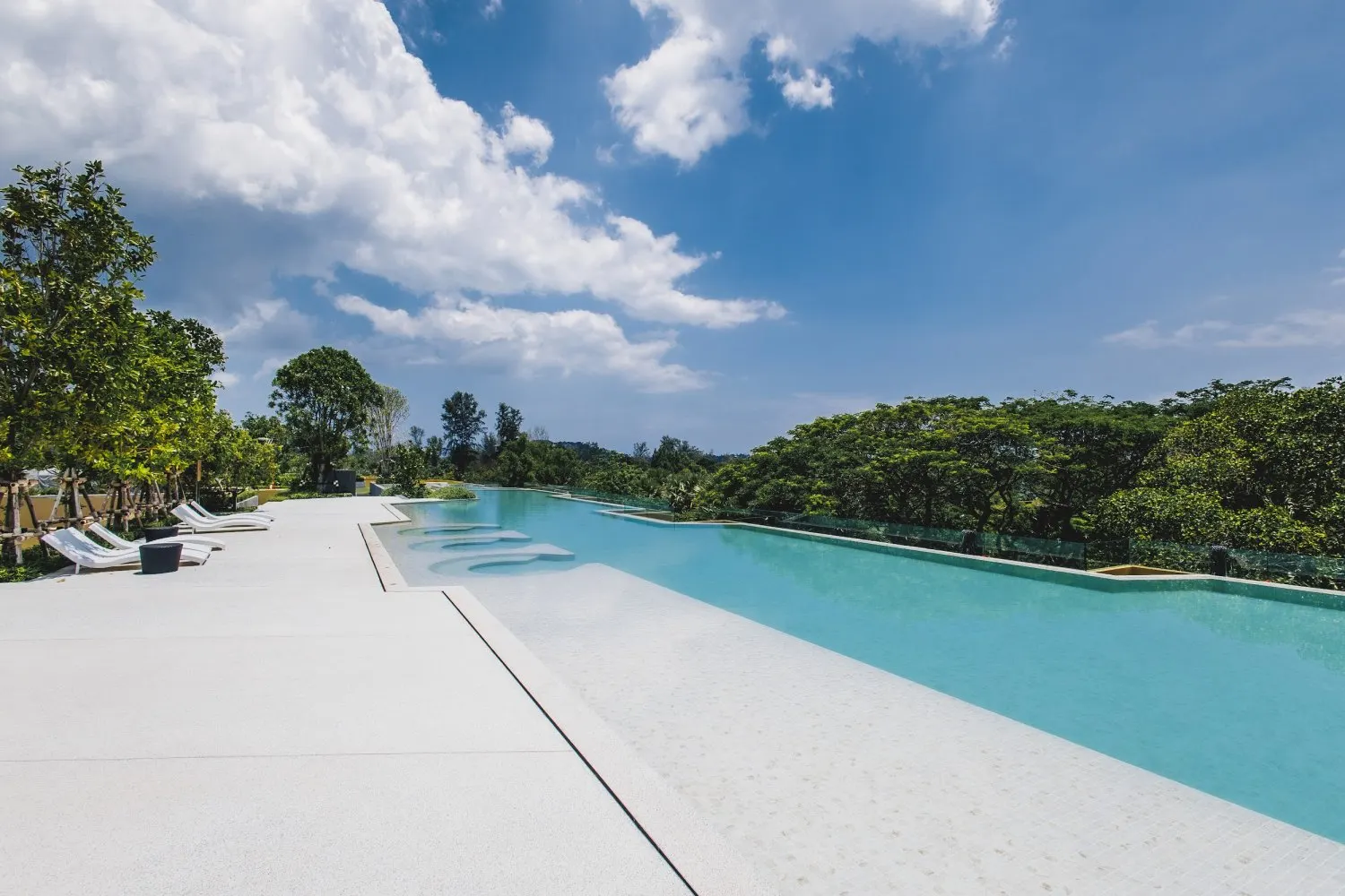 Property image - full photo 15