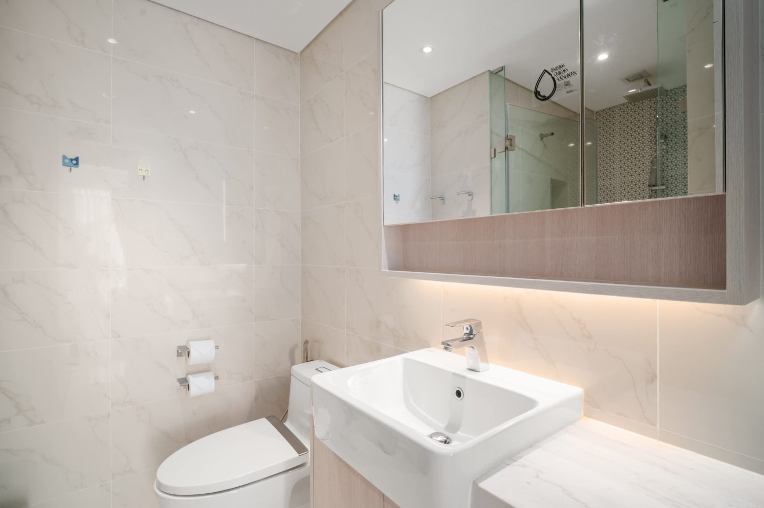 Property image - full photo 13