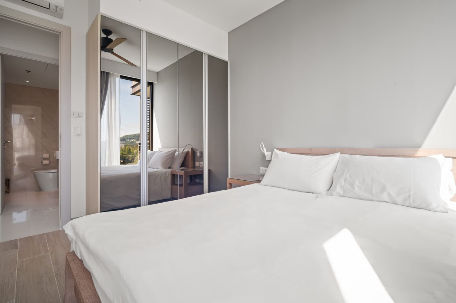 Property image - full photo 10