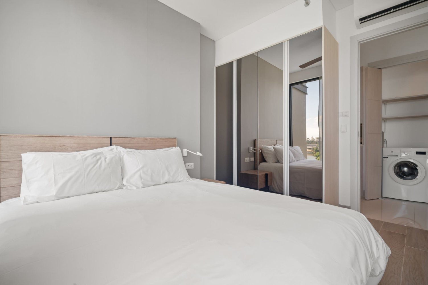 Property image - full photo 9