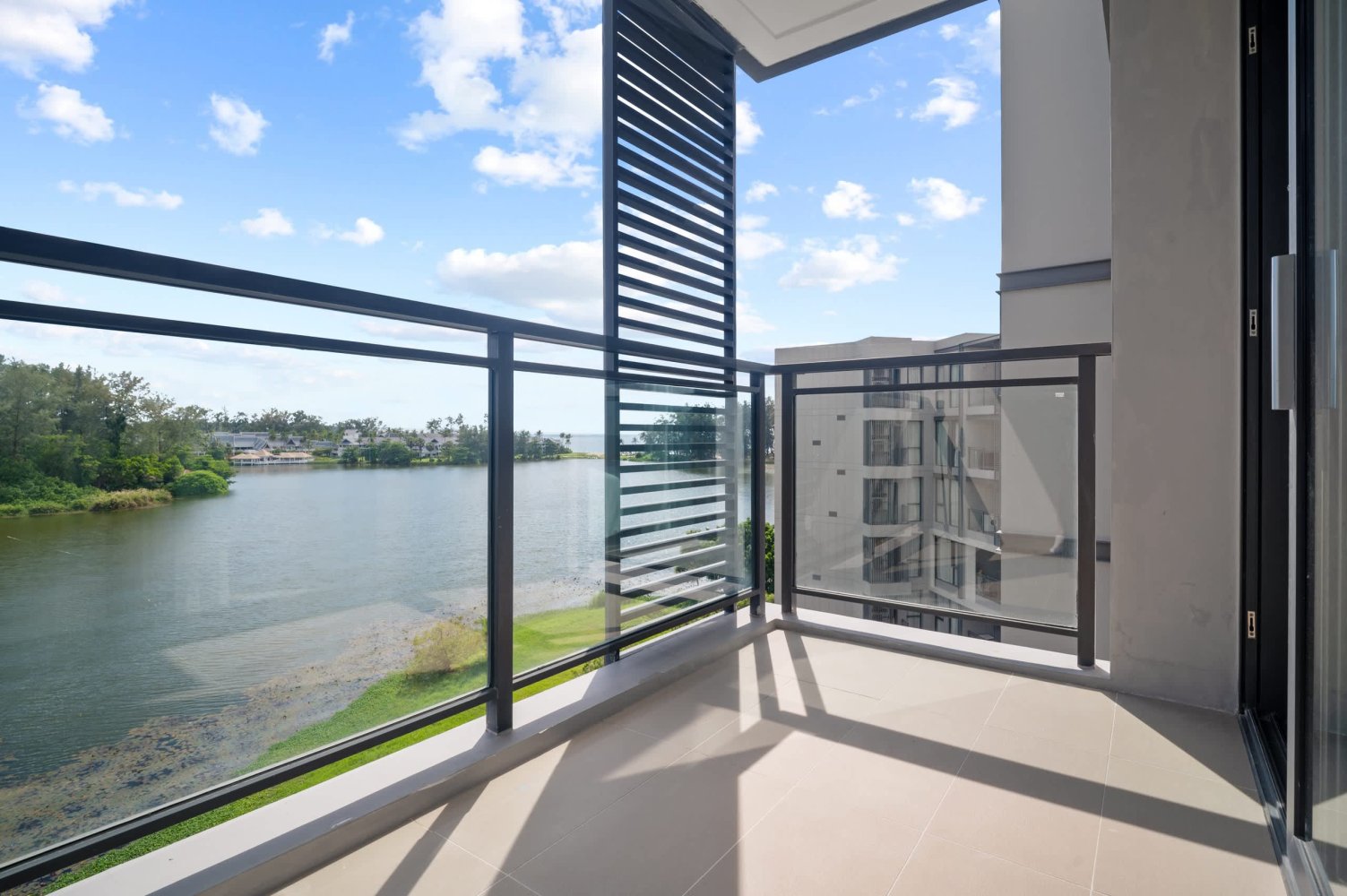 Property image - full photo 16