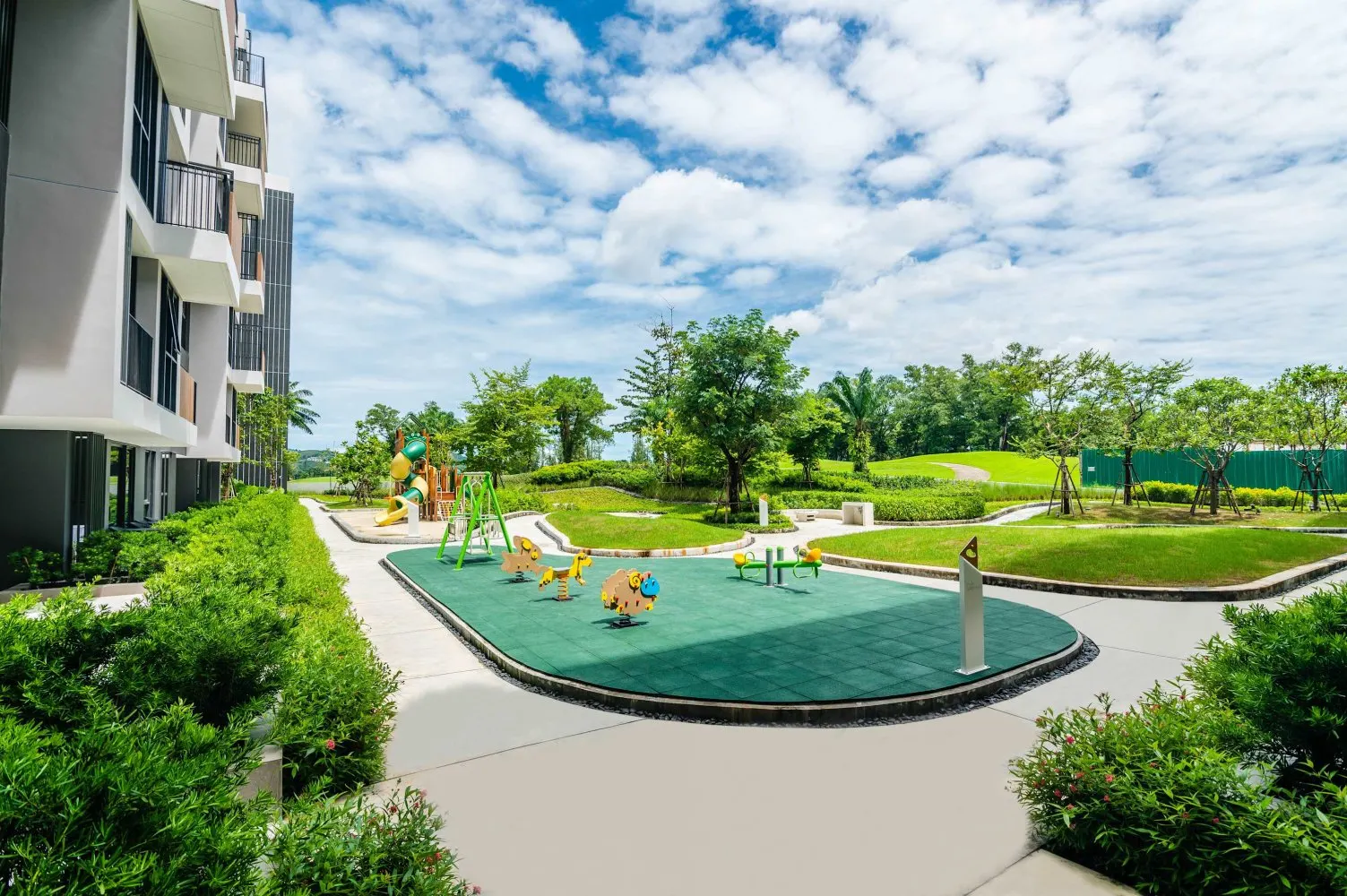 Property image - full photo 2