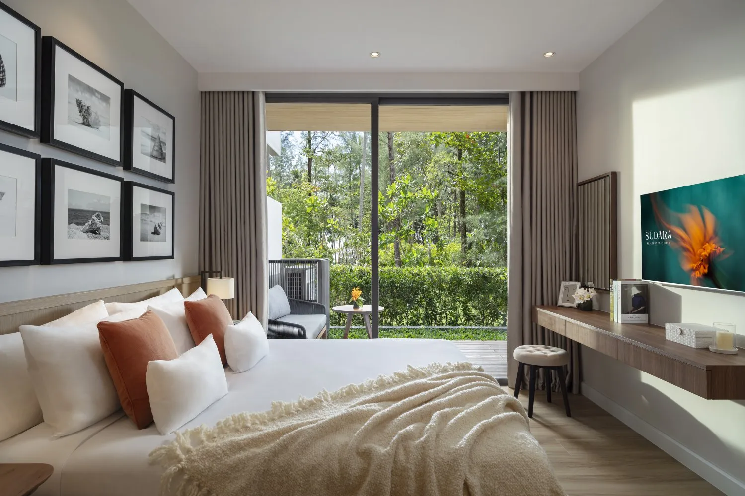 Property image - full photo 6