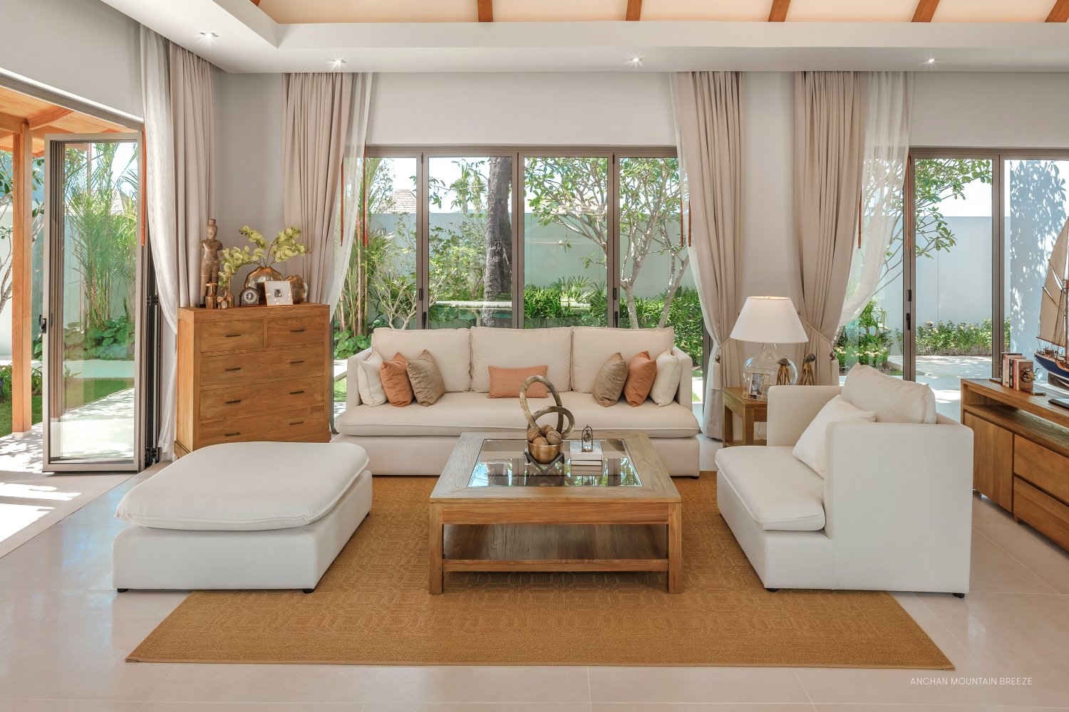 Property image - full photo 4
