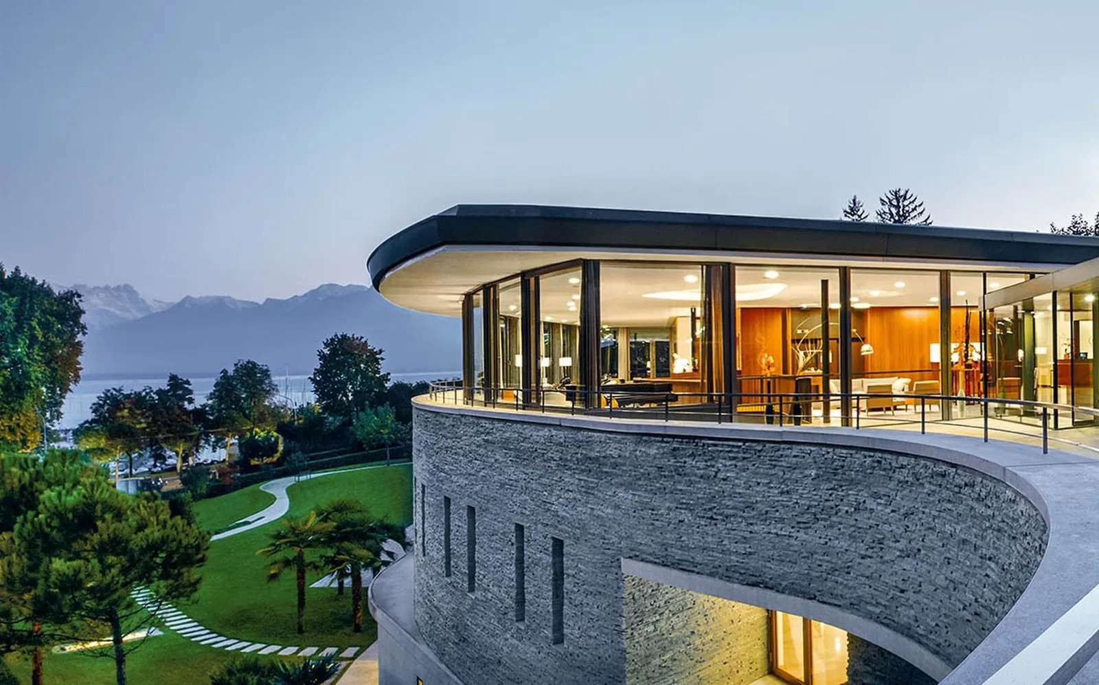 Property image - full photo 8