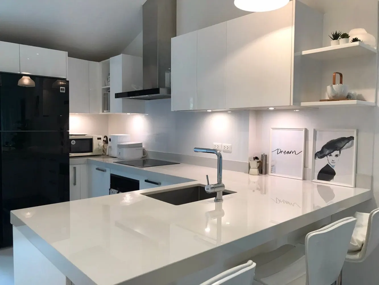 Property image - full photo 1