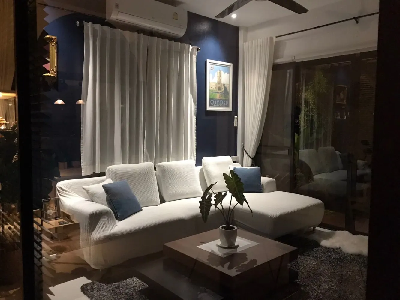 Property image - full photo 2