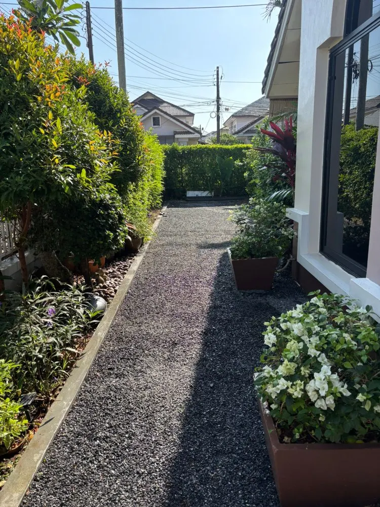 Property image - full photo 8
