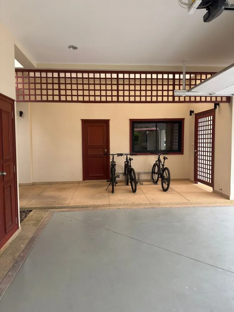 Property image - full photo 16