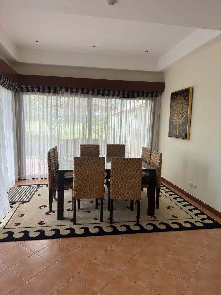 Property image - full photo 4