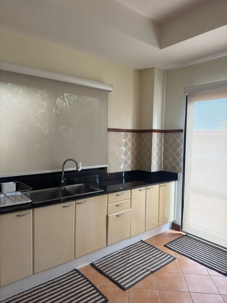 Property image - full photo 5