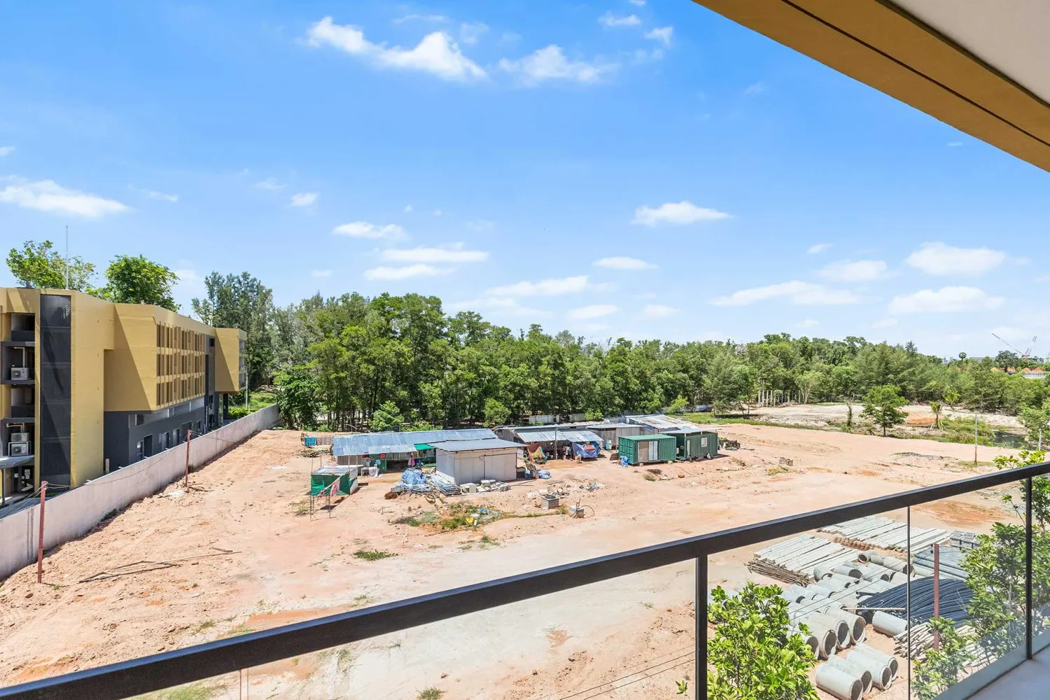 Property image - full photo 32