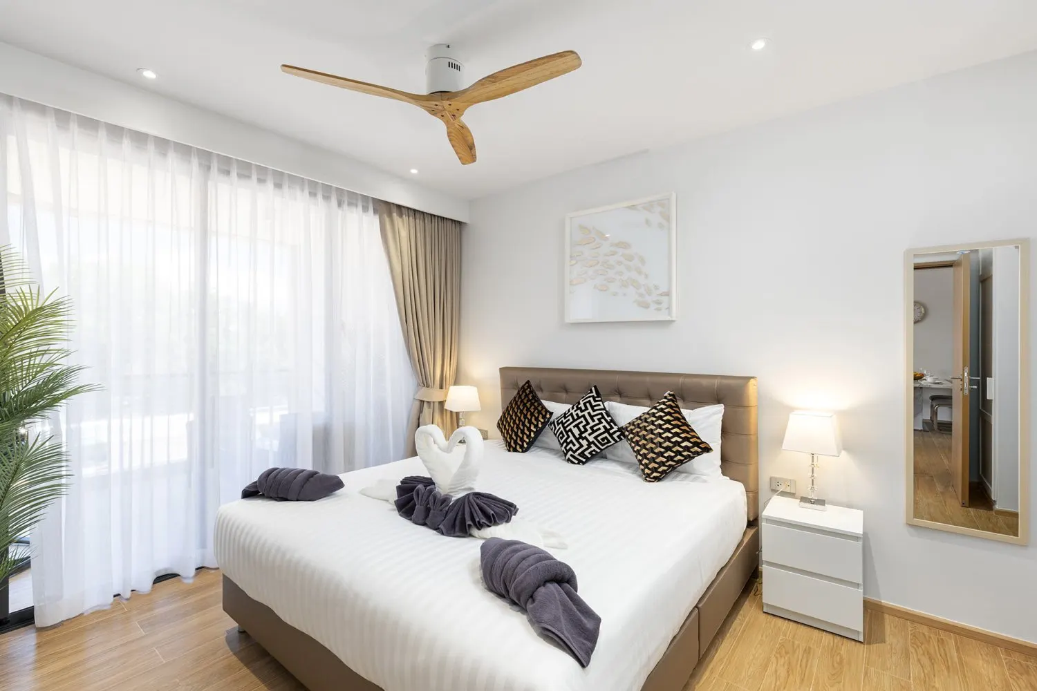 Property image - full photo 9