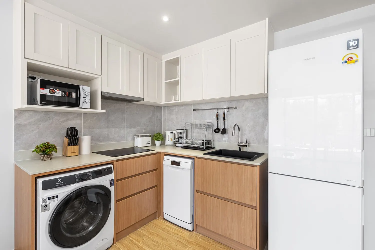Property image - full photo 20