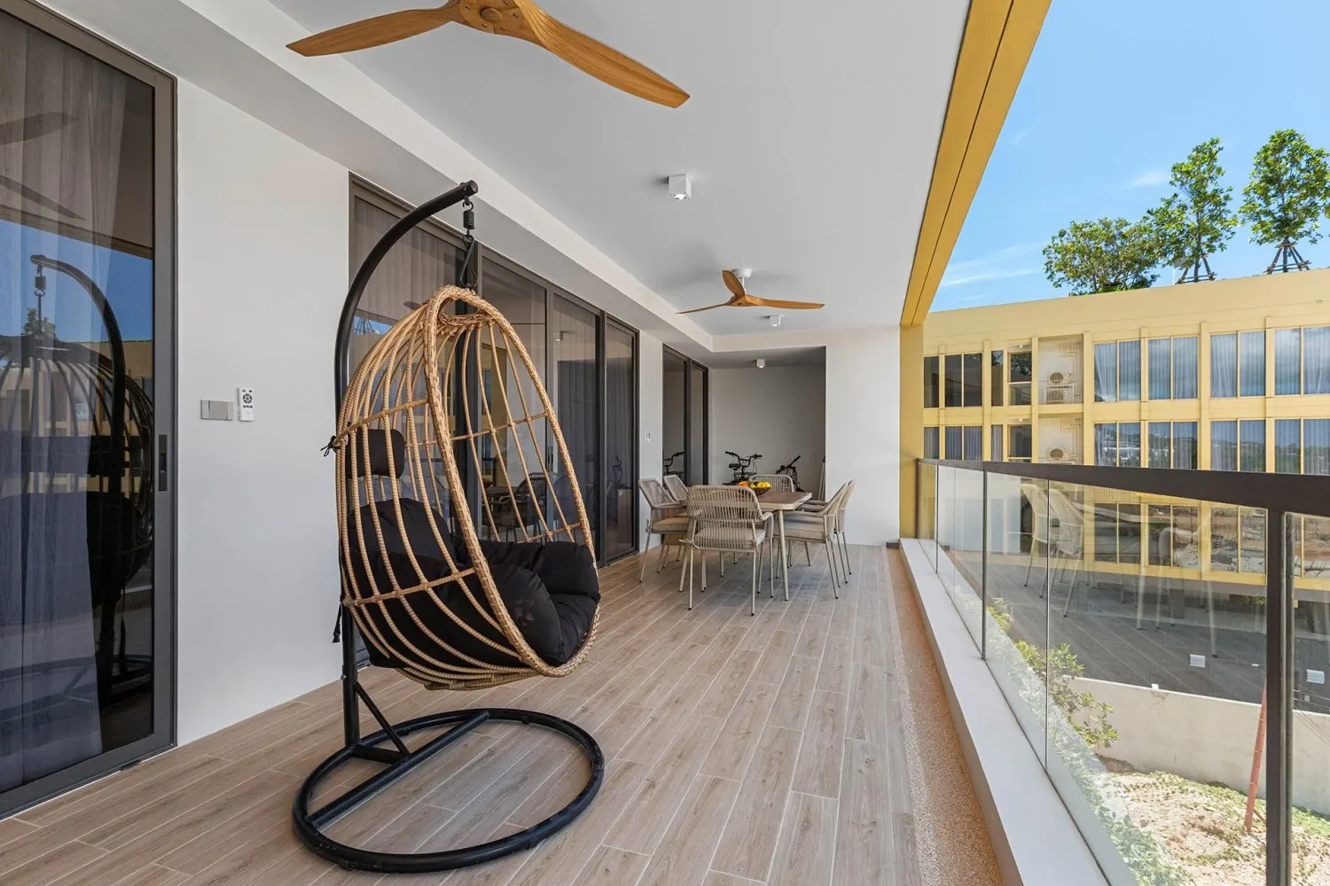 Property image - full photo 5