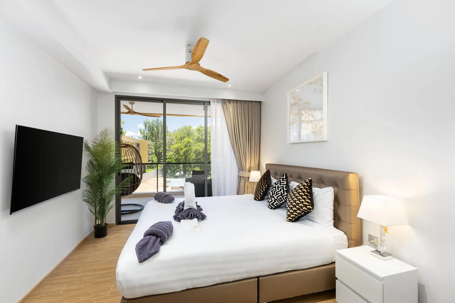 Property image - full photo 8