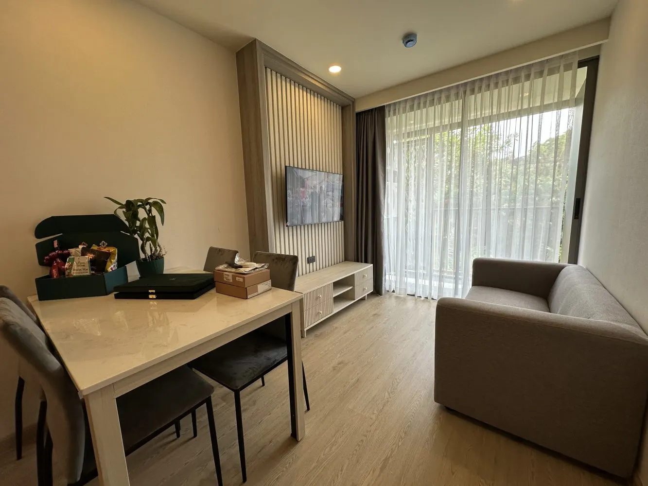 Property image - full photo 6