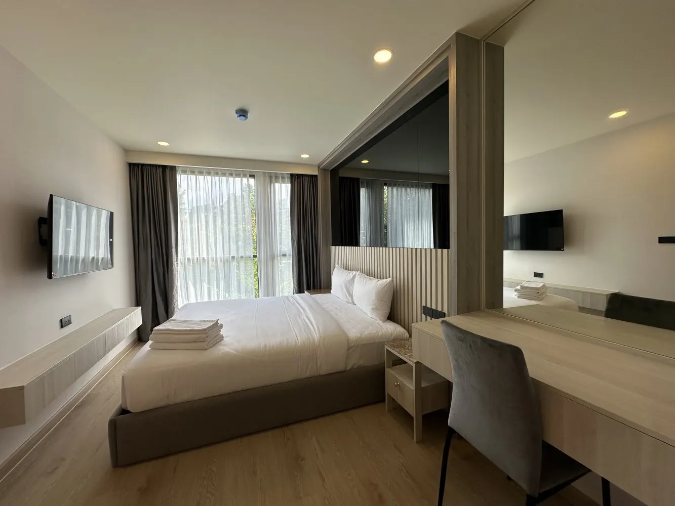Property image - full photo 9
