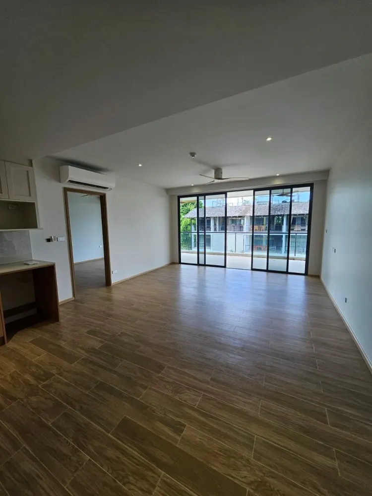 Property image - full photo 12