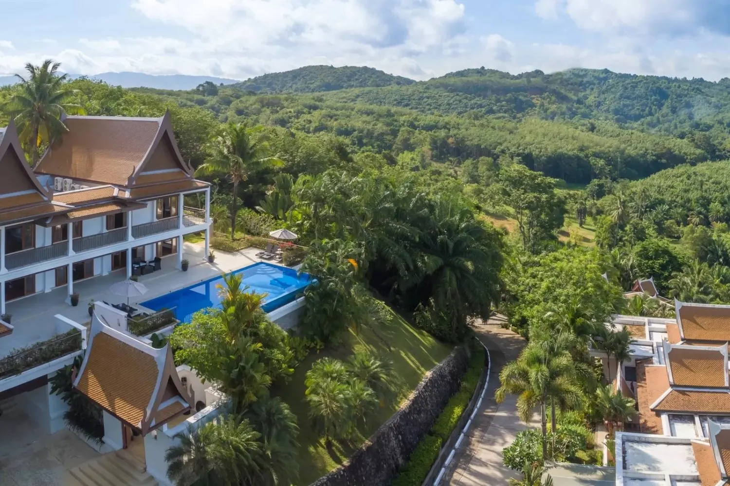 Property image - full photo 39