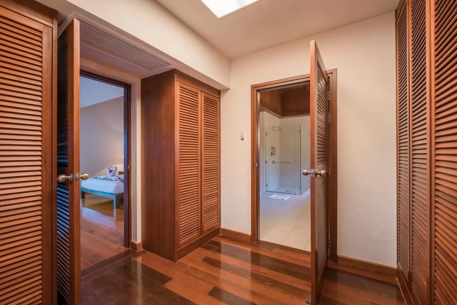 Property image - full photo 17