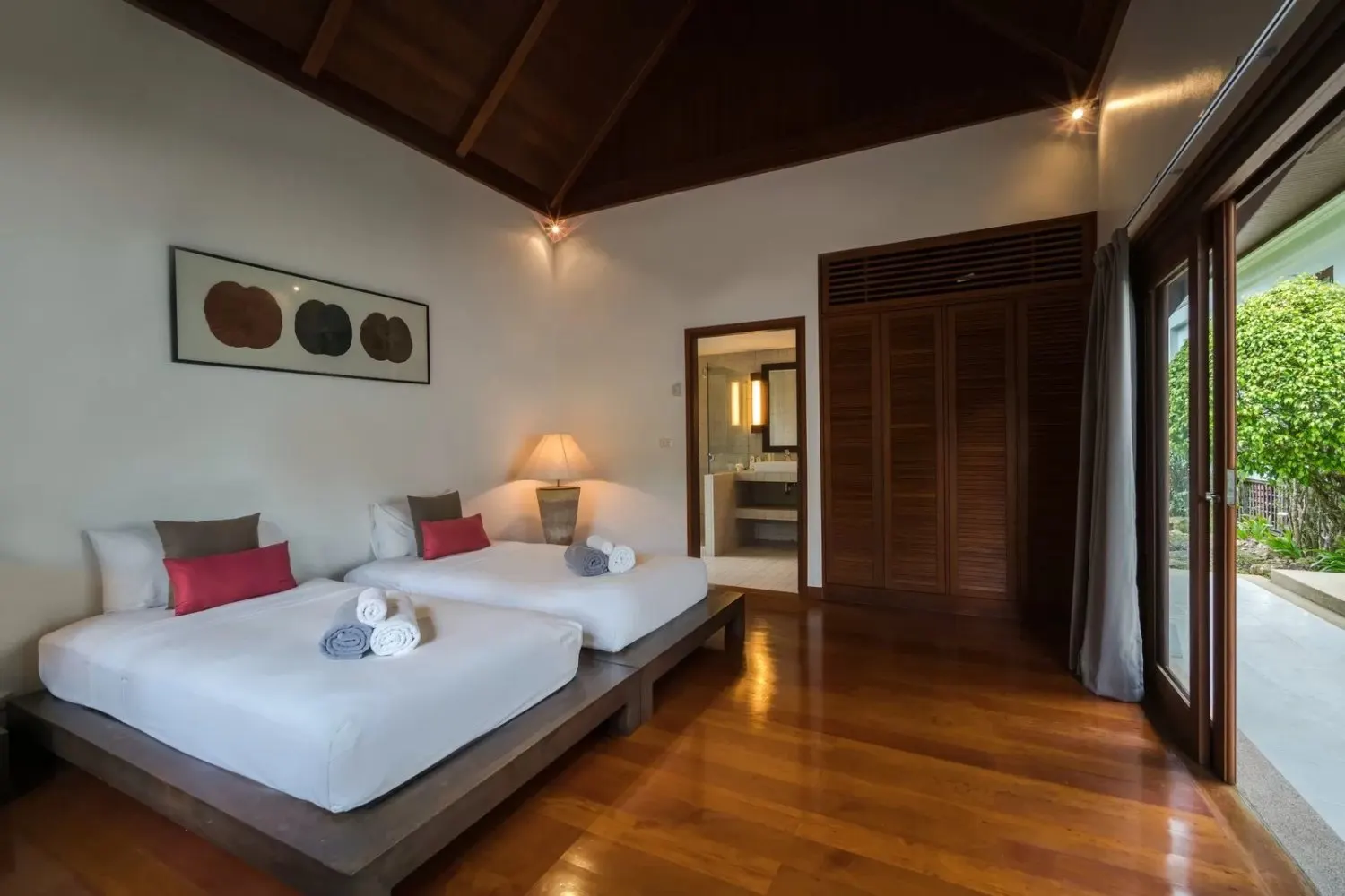 Property image - full photo 19