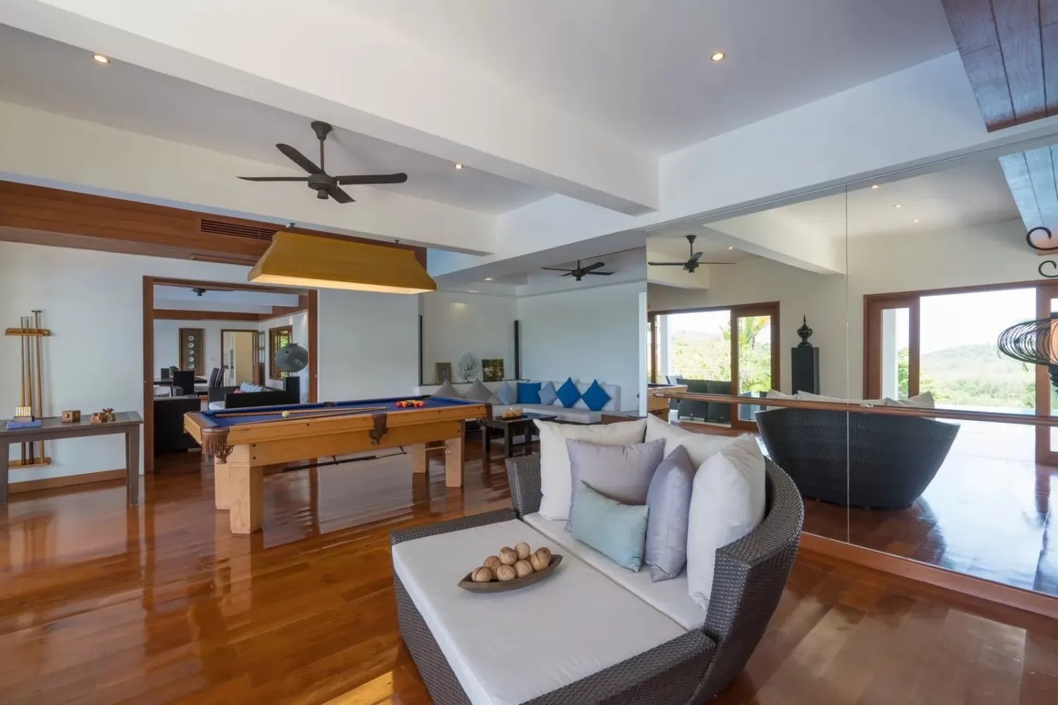 Property image - full photo 8