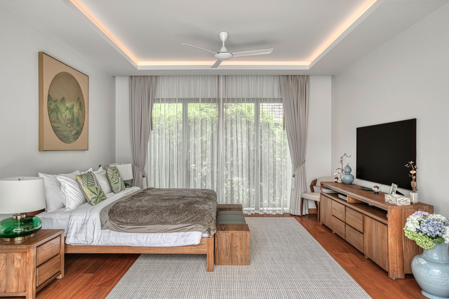 Property image - full photo 32