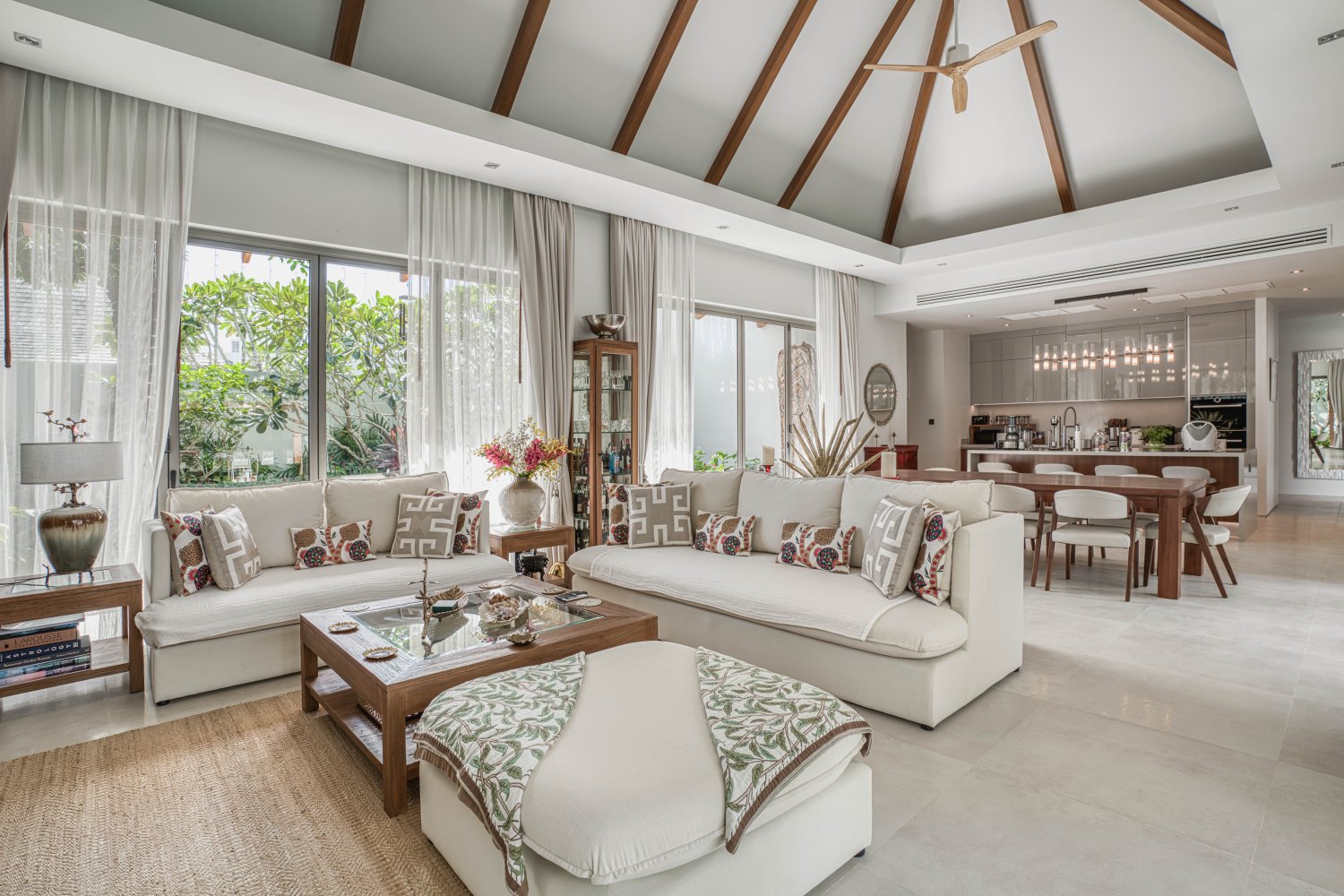 Property image - full photo 2