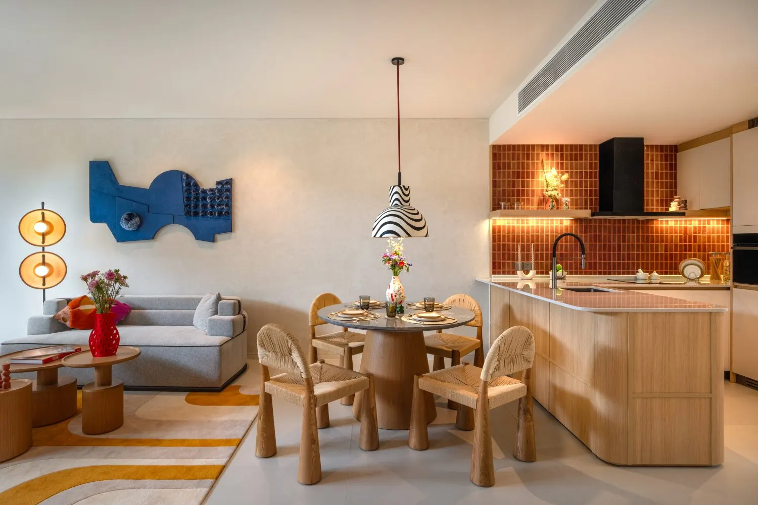 Property image - full photo 2