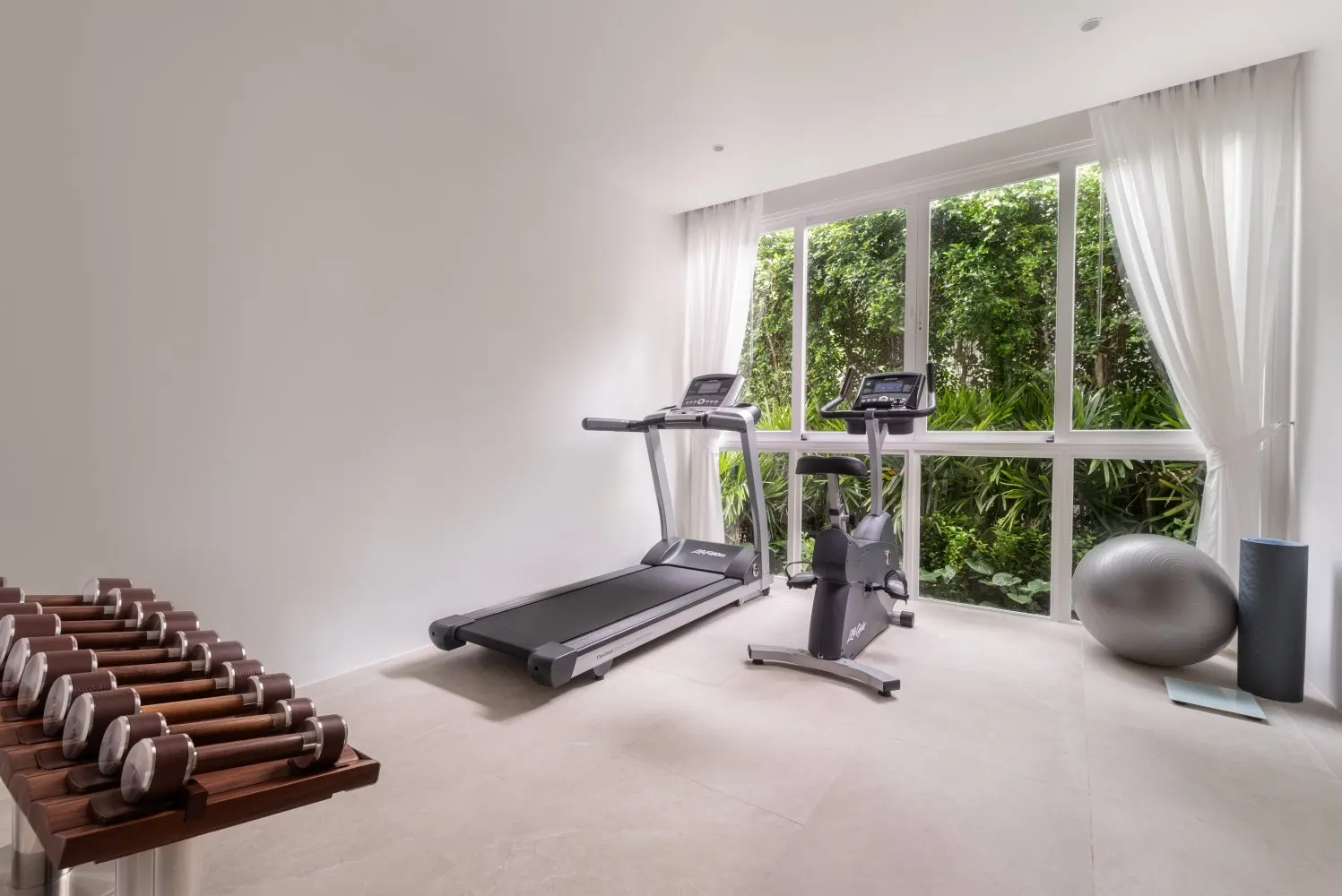 Property image - full photo 28