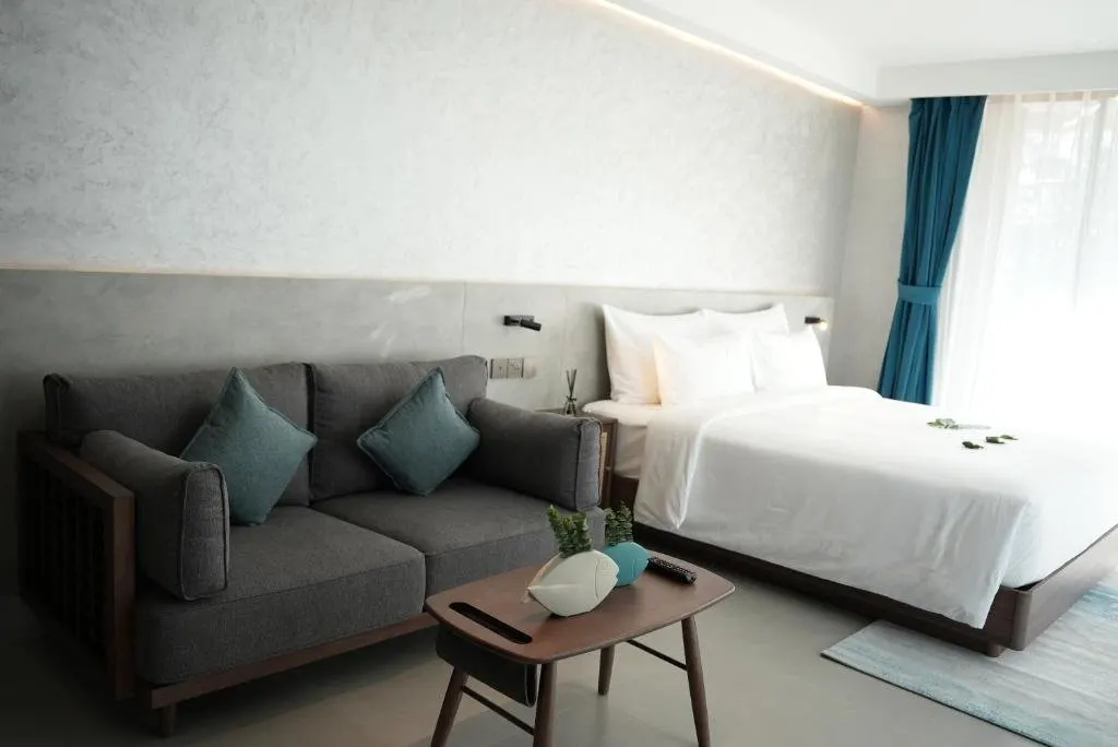 Property image - full photo 4