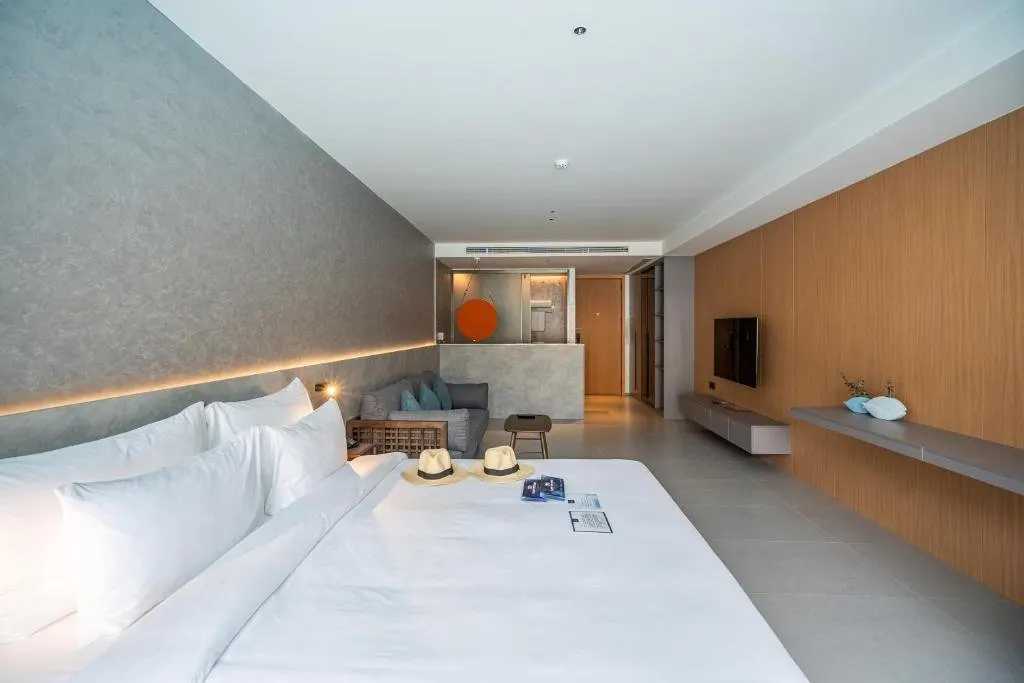 Property image - full photo 5