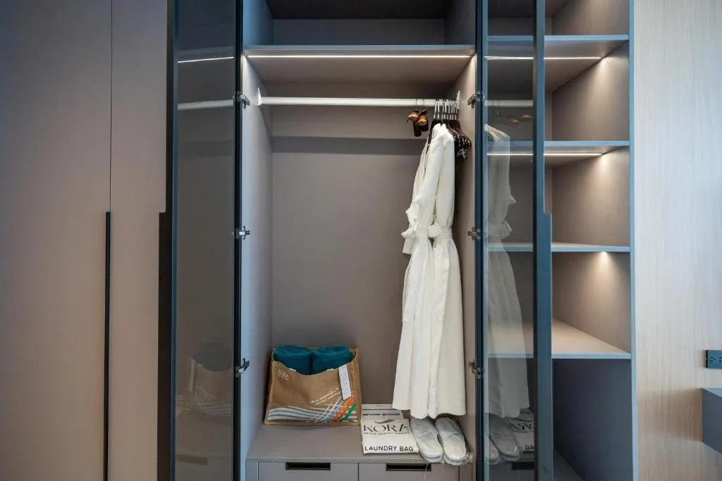 Property image - full photo 4