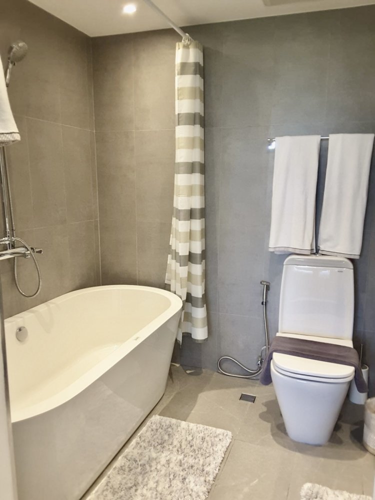 Property image - full photo 12