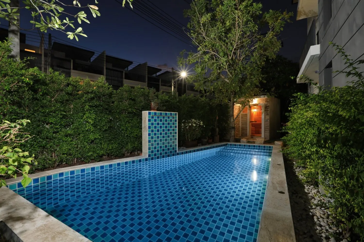 Property image - full photo 43