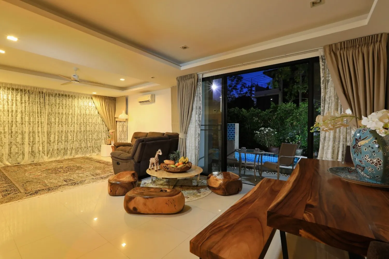 Property image - full photo 40