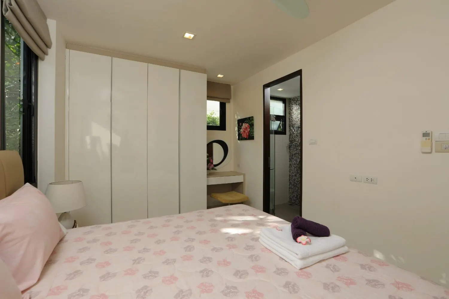 Property image - full photo 17