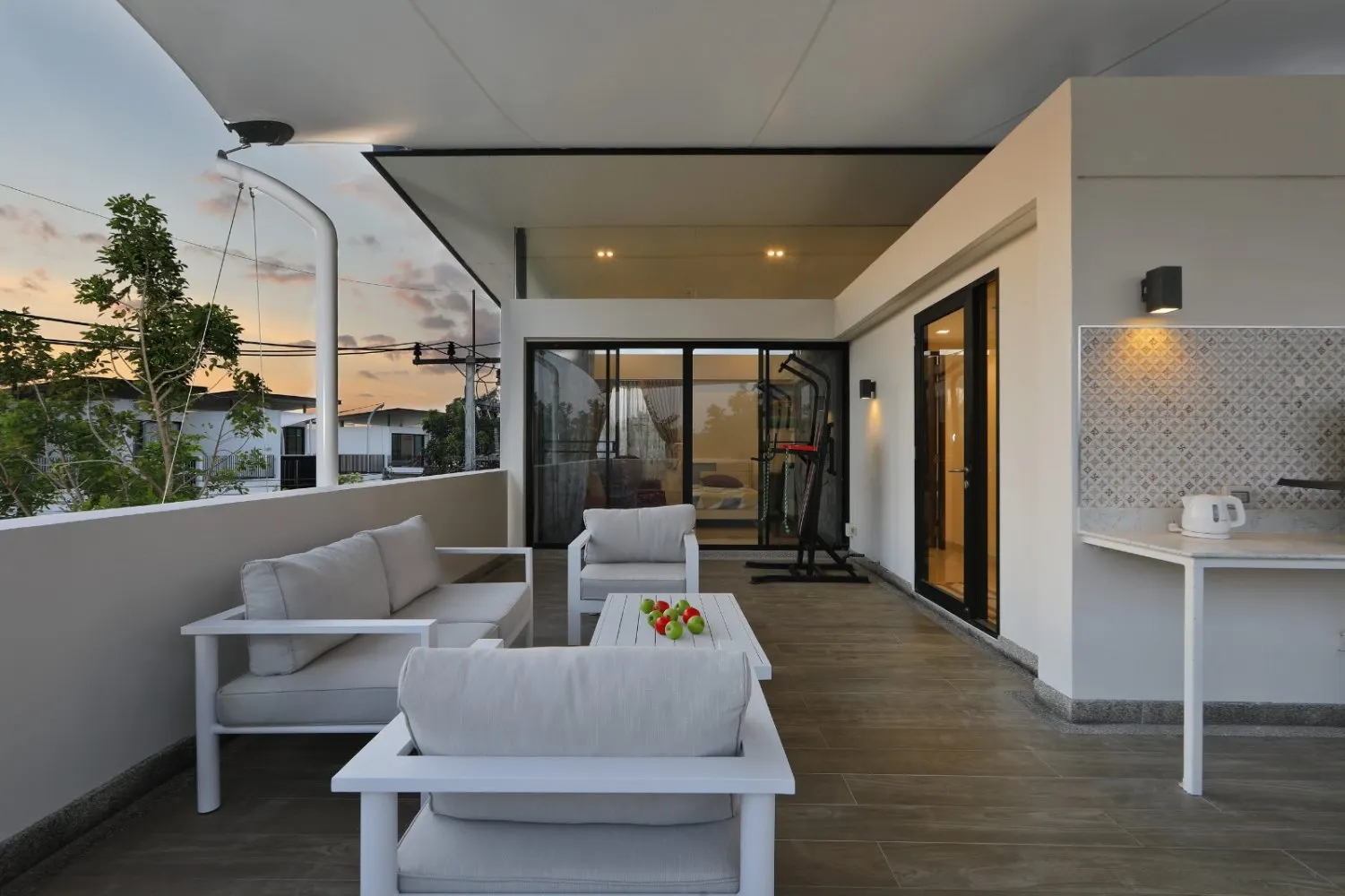Property image - full photo 33