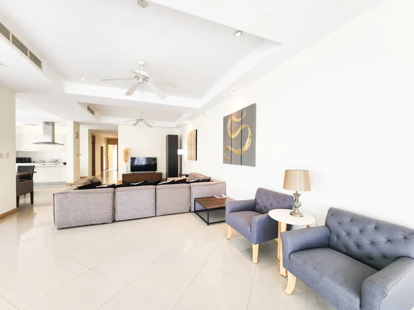 Property image - full photo 11