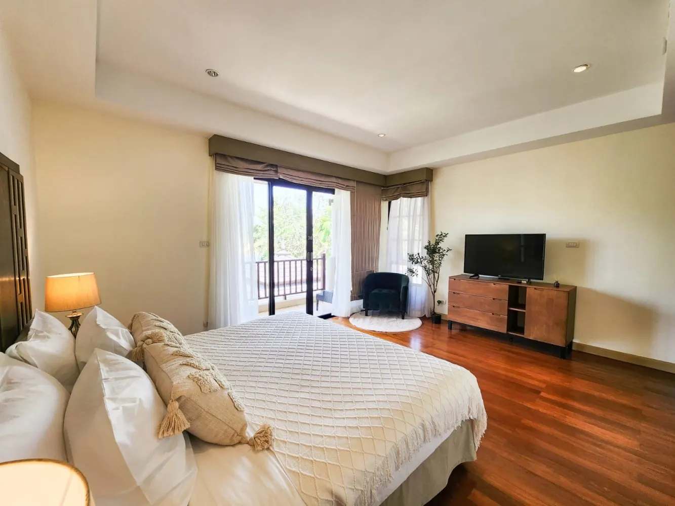 Property image - full photo 31
